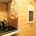 Hostnfly Apartments - Nice Cozy Appt Near The Grave Of Jim Morrison!